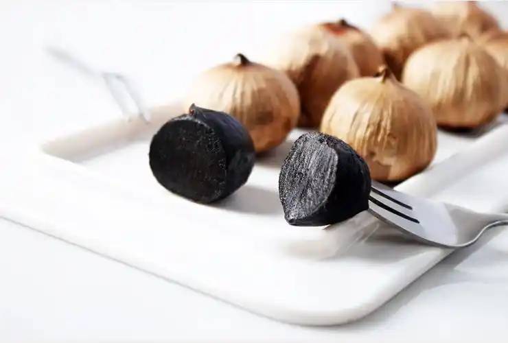  Black Garlic 