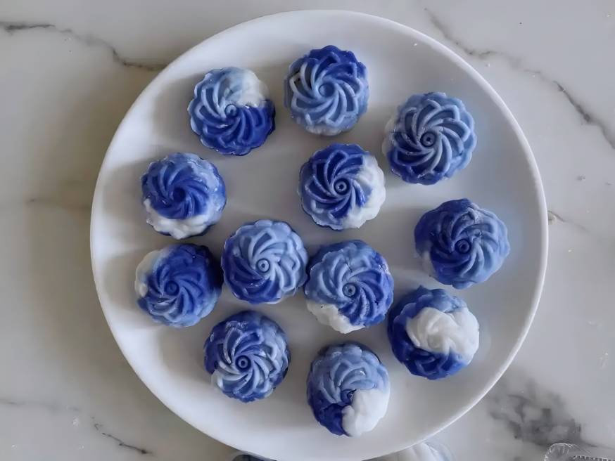 natural blue food coloring