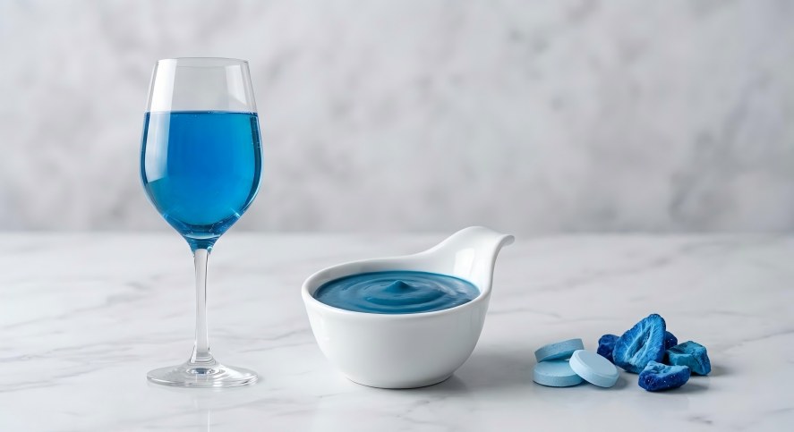Gardenia Blue natural pigment applications in clear beverage